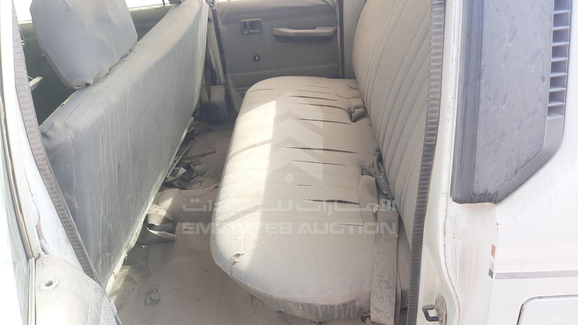 2001 MITSUBISHI L 200 VIN: JMYJNK1201P700268