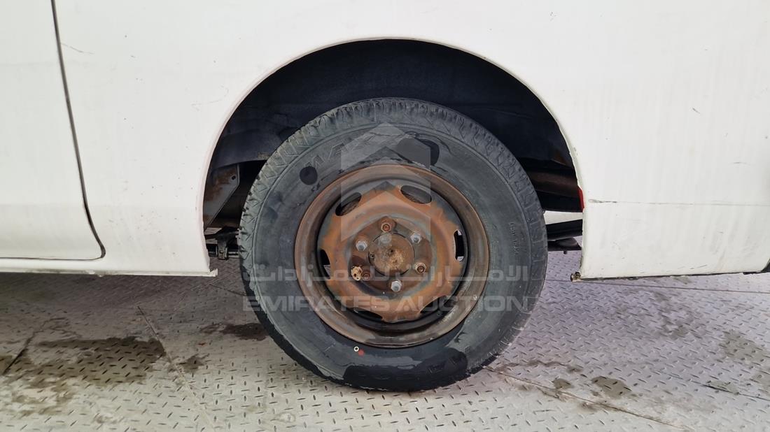 2014 Nissan Urvan — Rear Left Tyre — Photo 27