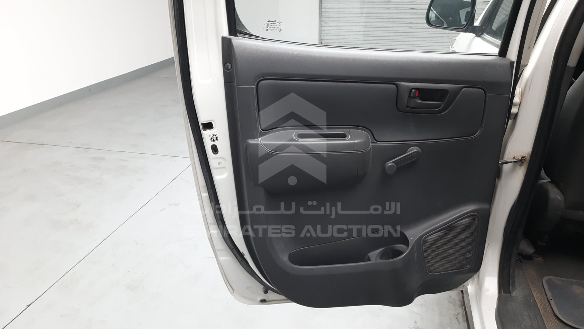 2014 TOYOTA HILUX VIN: MR0FX22G3E1392356