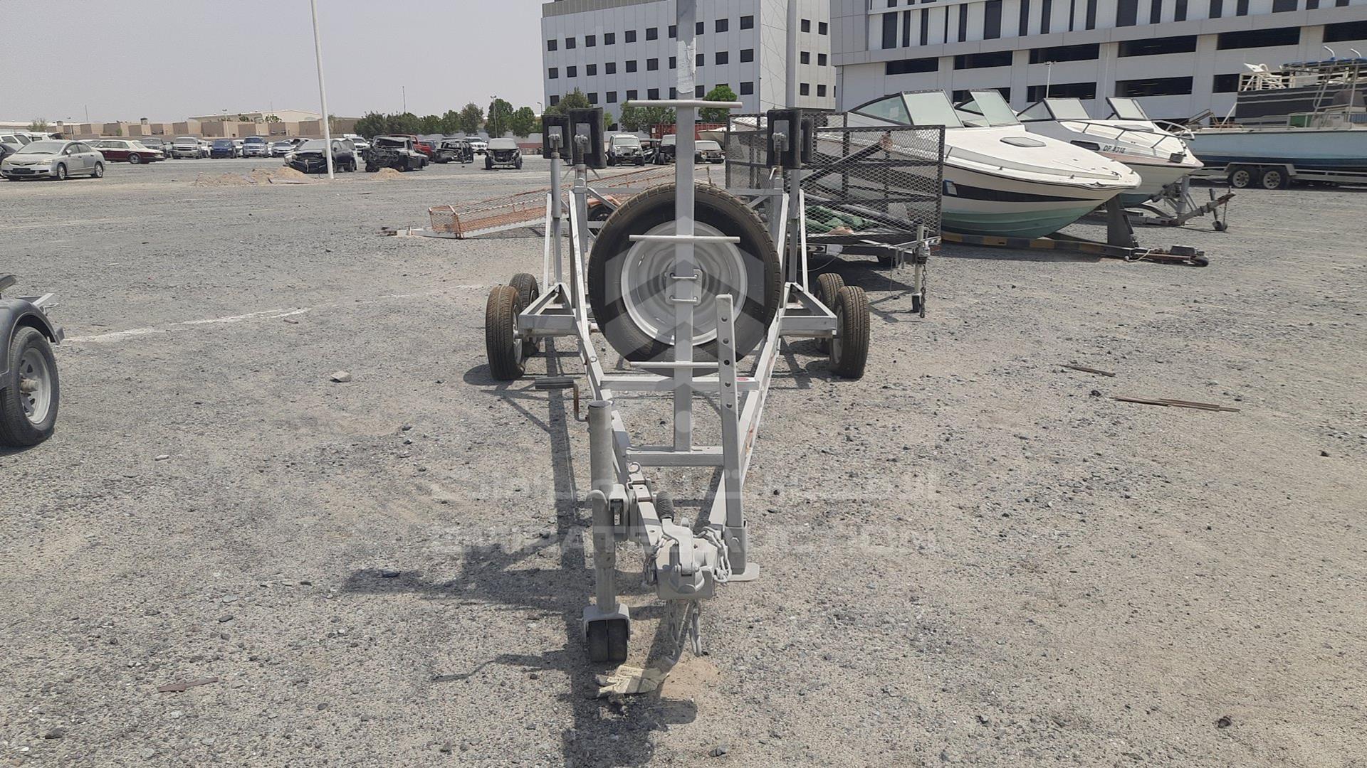0 TRAILER LOCAL VIN: D104619DXBTRAILER