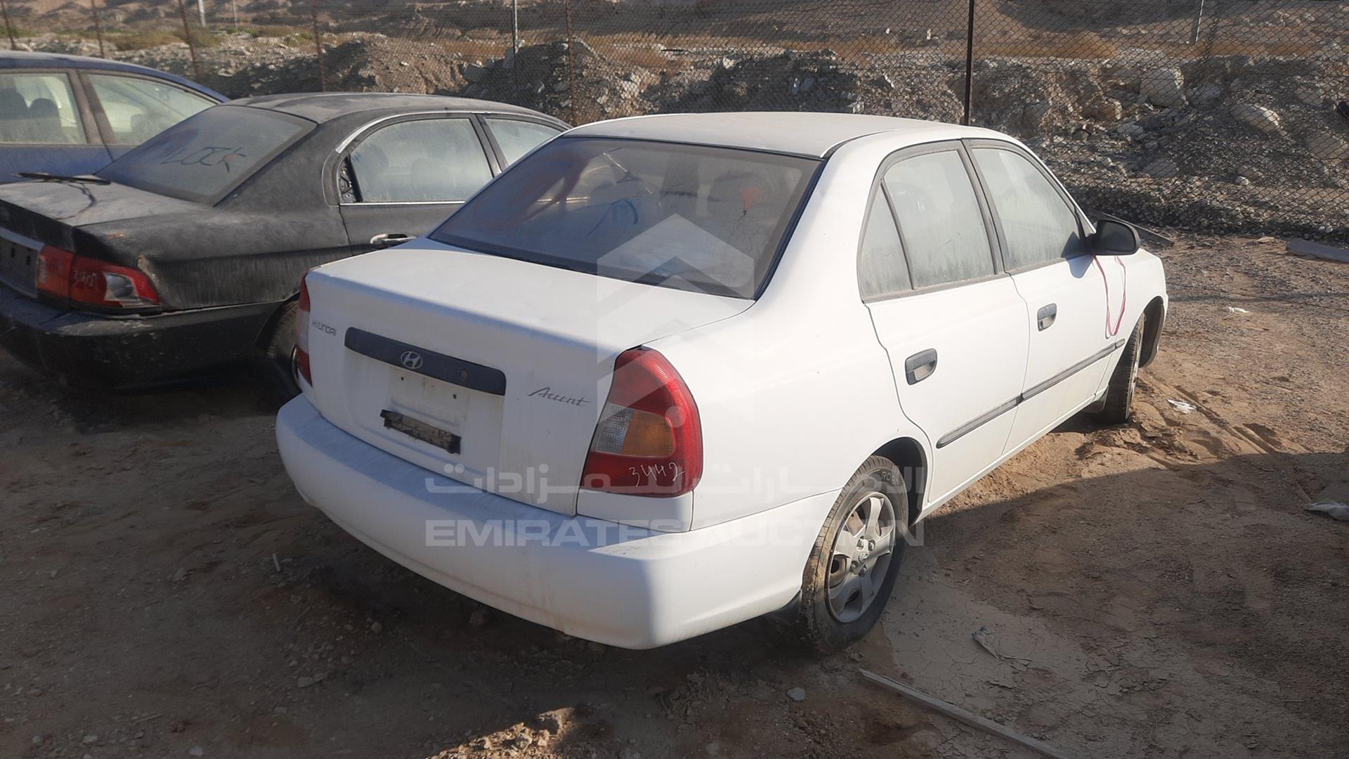 2002 HYUNDAI ACCENT VIN: KMHCG41GX2U293473