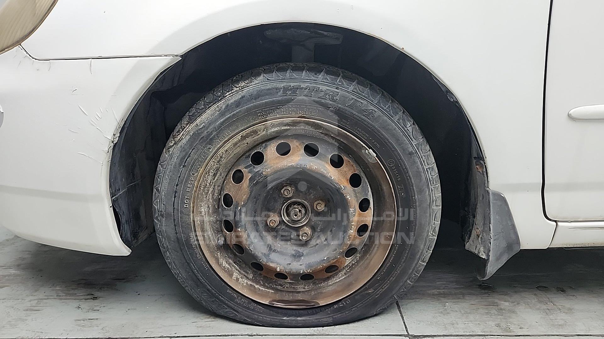 2004 TOYOTA COROLLA VIN: JTDBW23E743032751