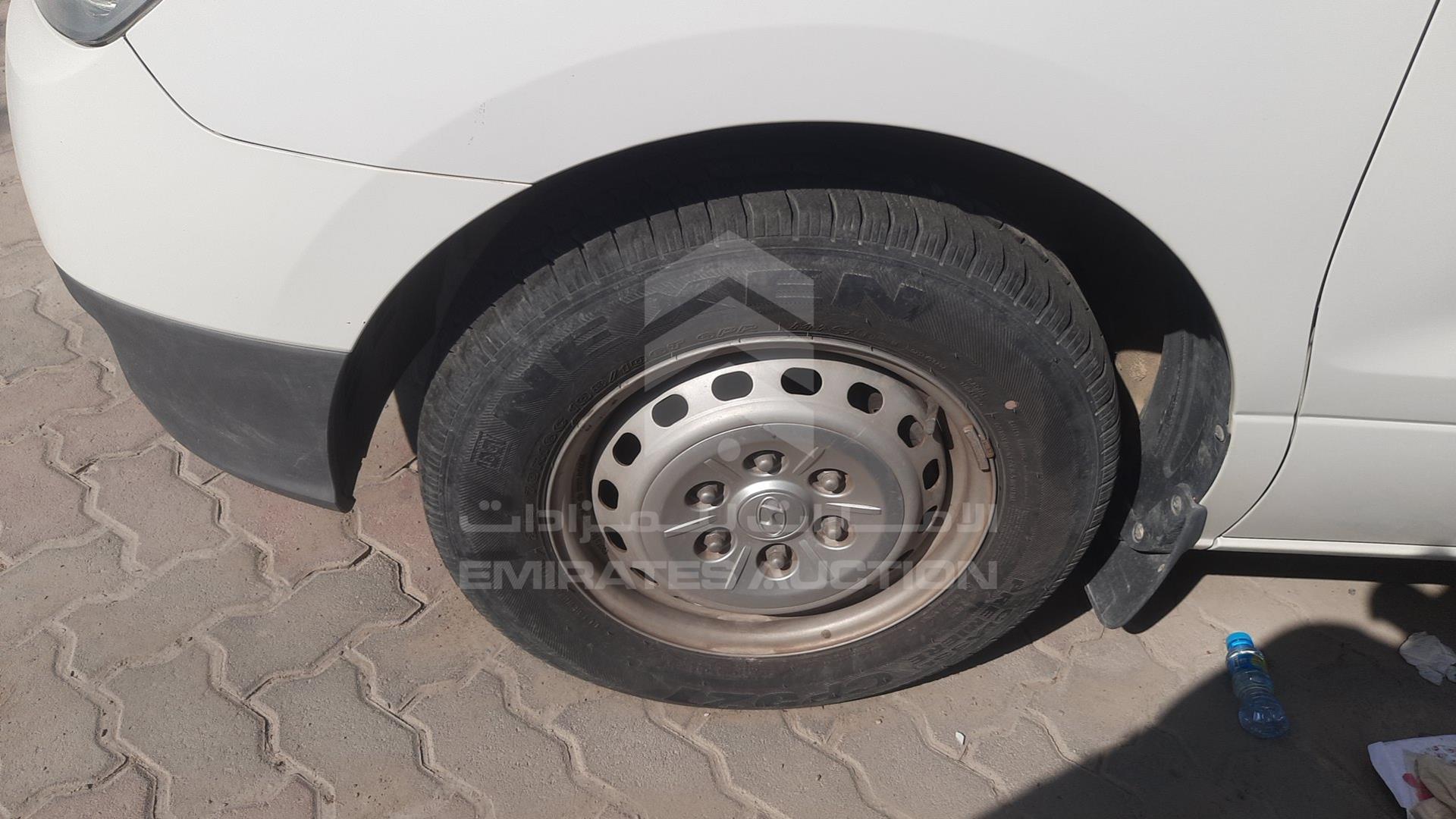 2016 HYUNDAI H1 VIN: KMJWA37R1GU734186