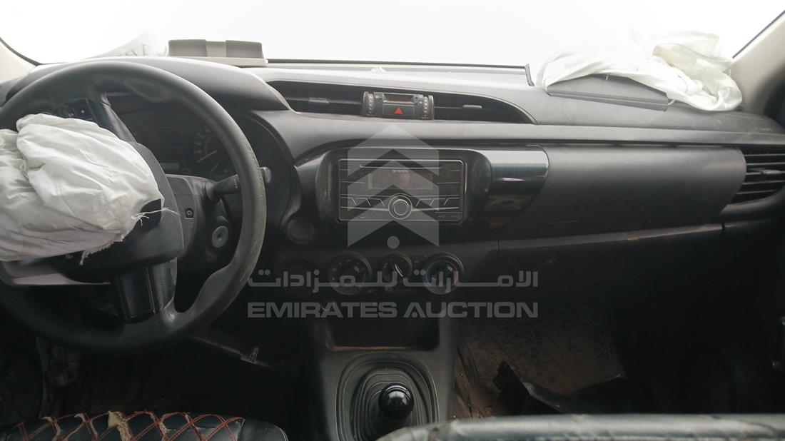 2019 Toyota Hilux — Full Dashboard View — Photo 15