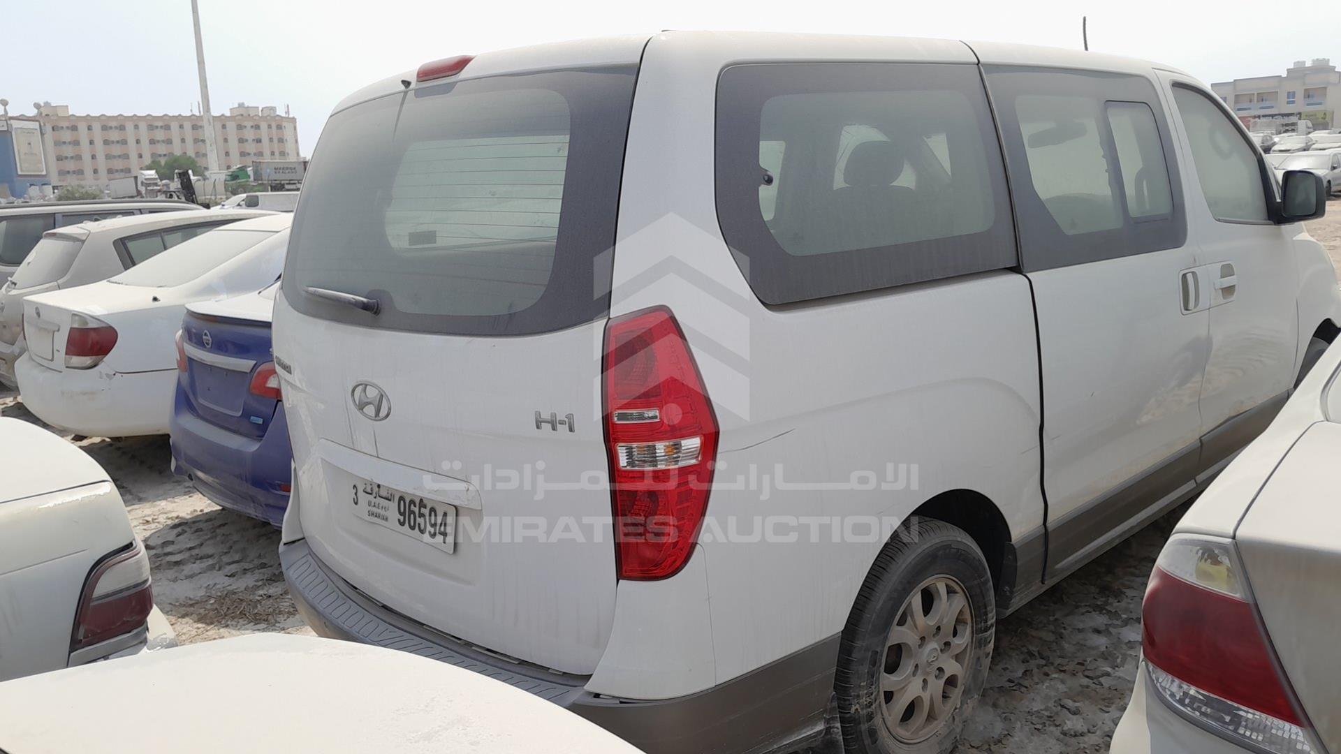 2016 HYUNDAI H1 VIN: KMJWA37R8GU767380