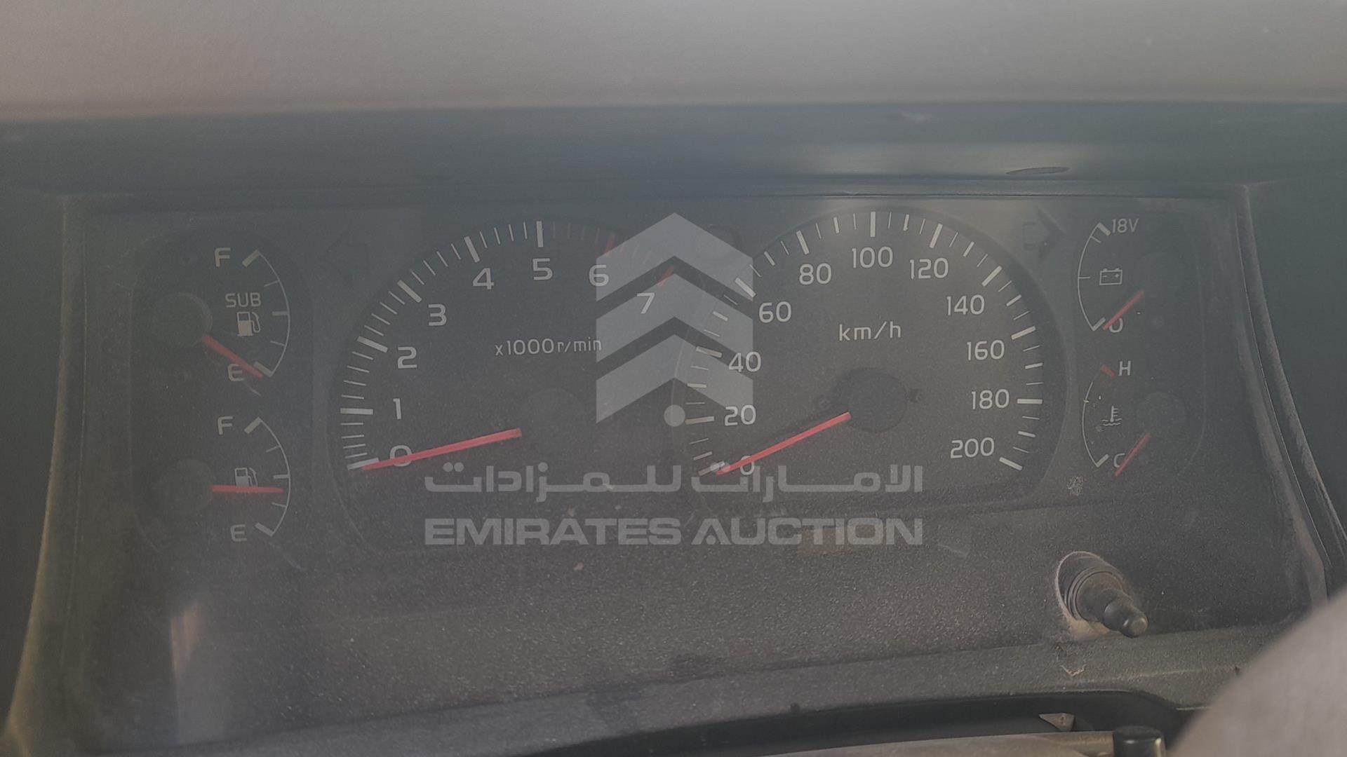2001 TOYOTA LAND CRUISER PICKUP VIN: JTFLJ73J416005814