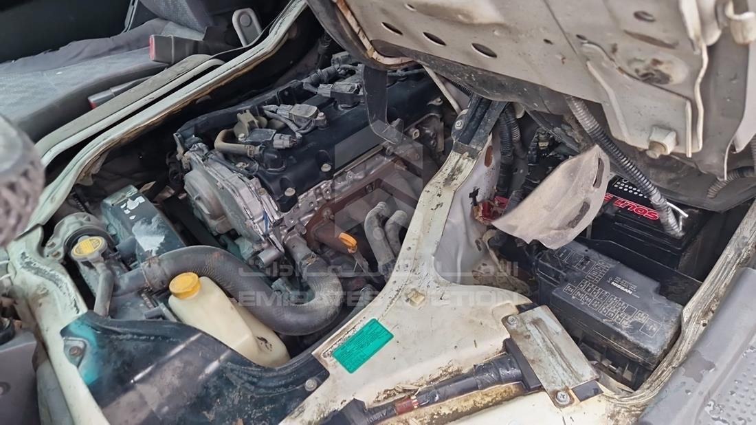 2010 Nissan Urvan — Engine Bay — Photo 22