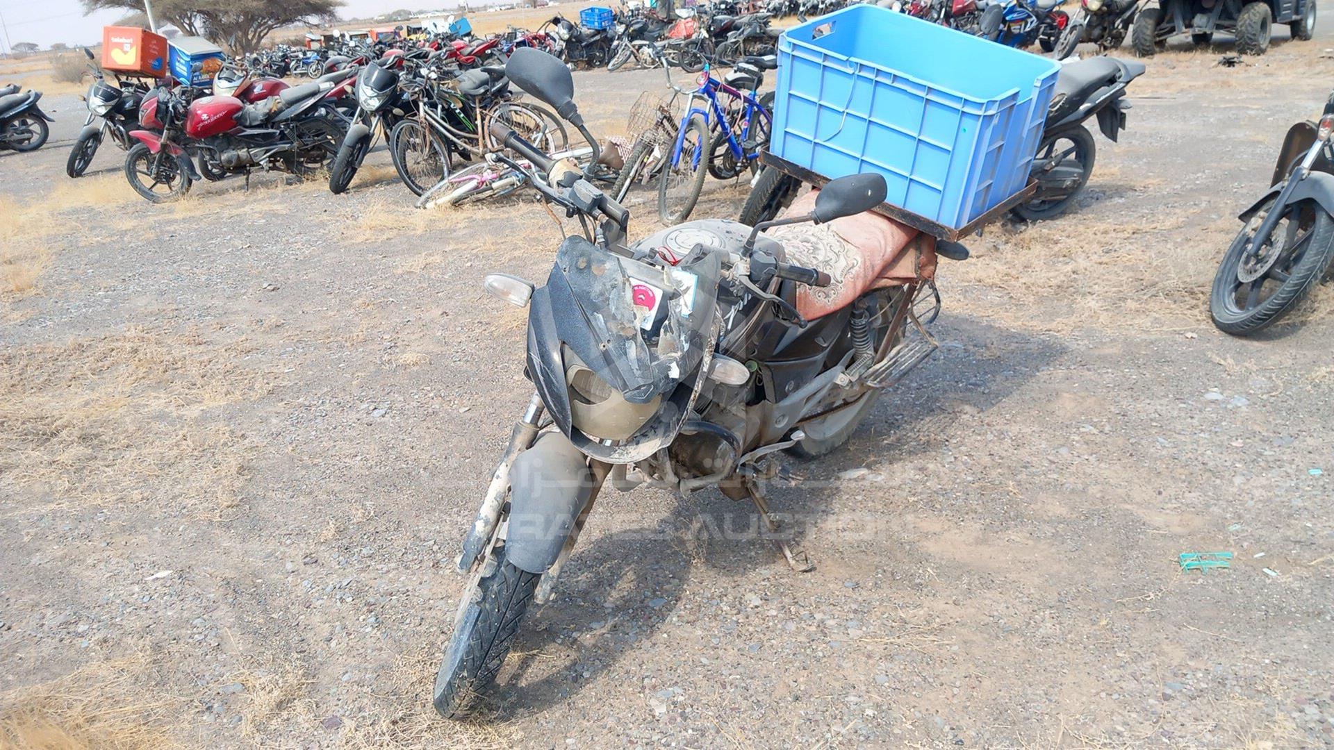 2015 BAJAJ PULSAR VIN: MD2A11CZ6FWG47586