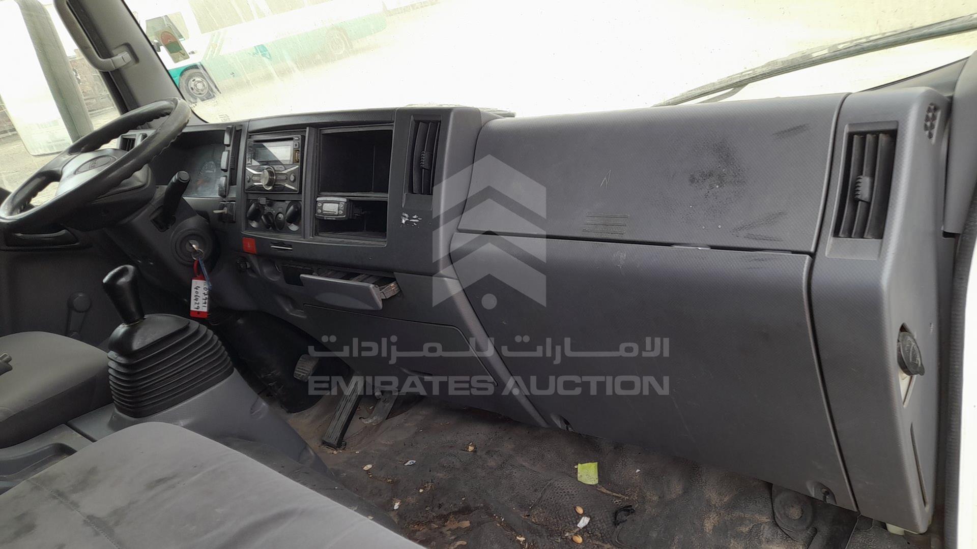 2017 ISUZU NPR VIN: JAAKP34H4H7P07991
