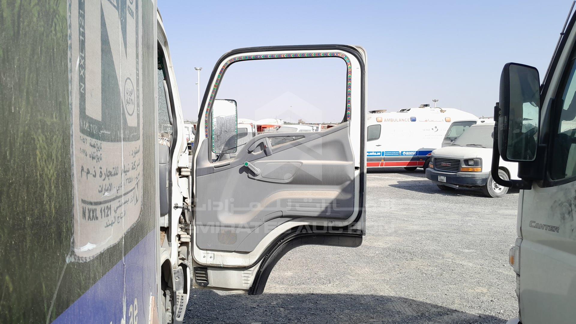 2015 MITSUBISHI CANTER VIN: JL6B6E6P3FK021468