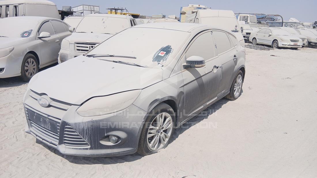 2014 Ford Focus — Front Left Angle — Photo 5