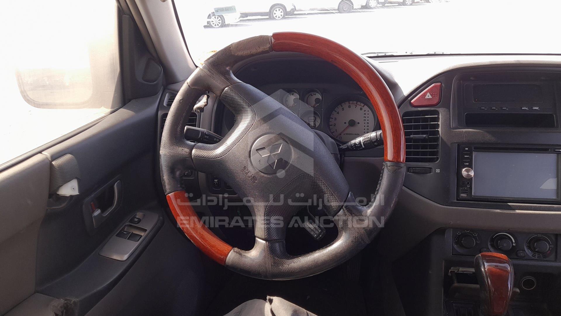 2005 MITSUBISHI PAJERO VIN: JMYMYV67W5J705237