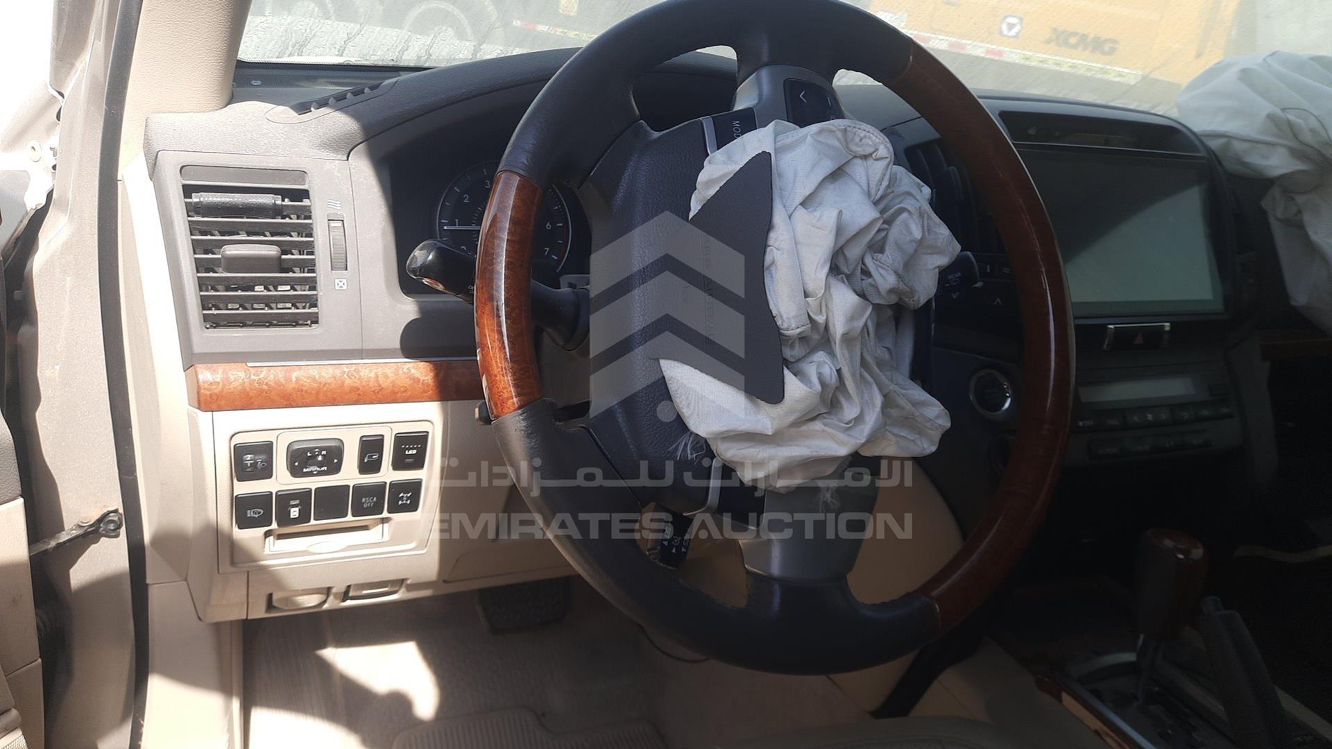 2015 TOYOTA LAND CRUISER VIN: JTMHU09J8F4106121