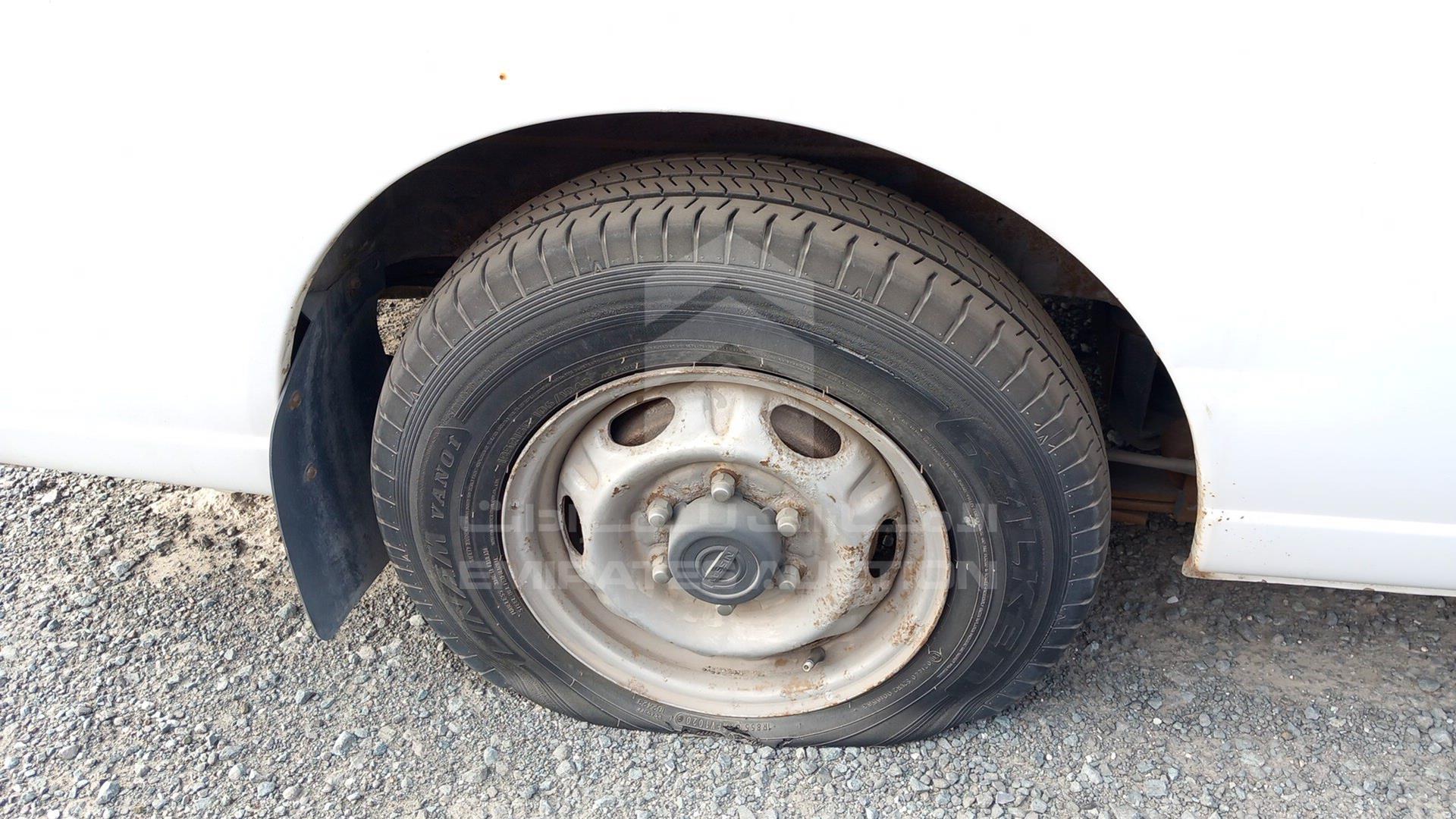 2002 NISSAN URVAN VIN: JN6FE52S12X400020