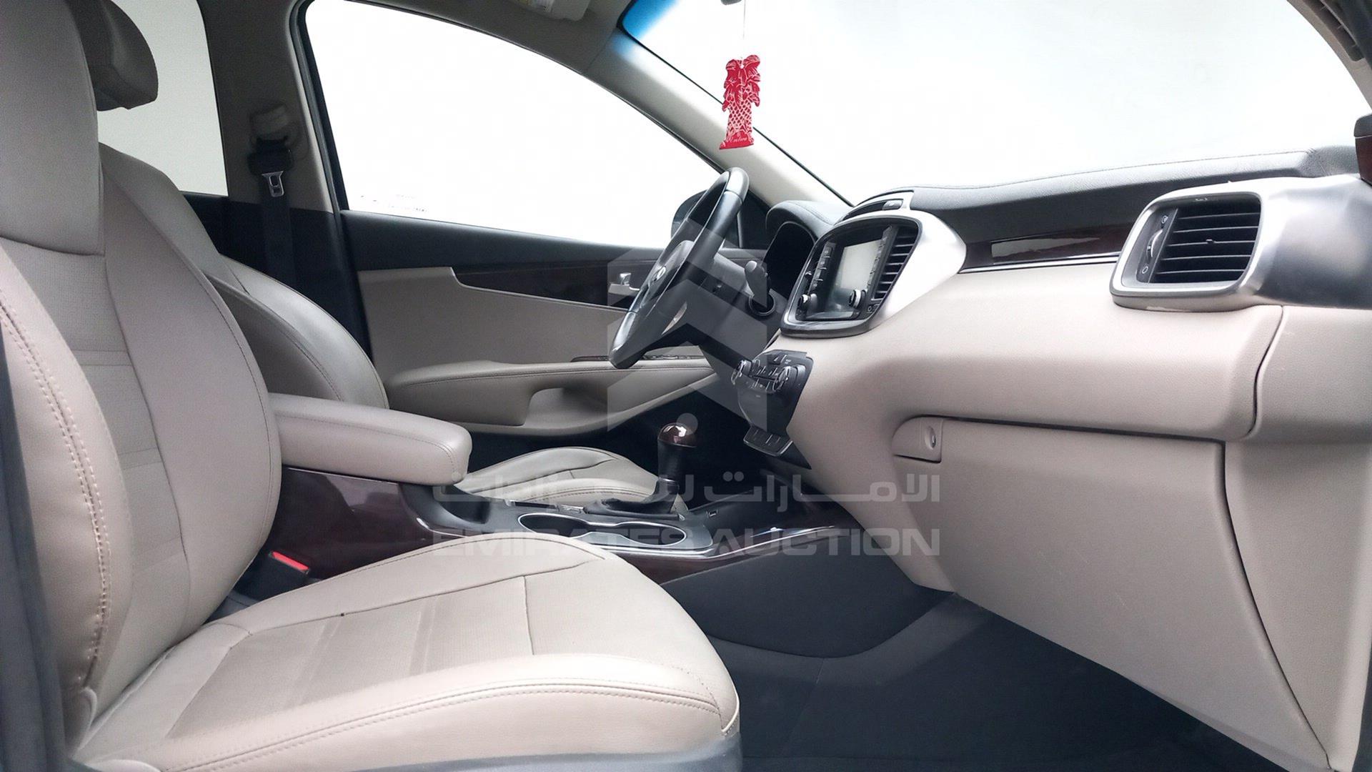 2018 KIA SORENTO VIN: 5XYPHDA51JG354243