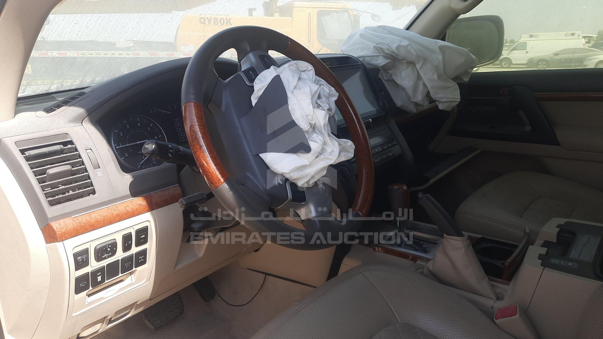 2015 TOYOTA LAND CRUISER VIN: JTMHU09J8F4106121