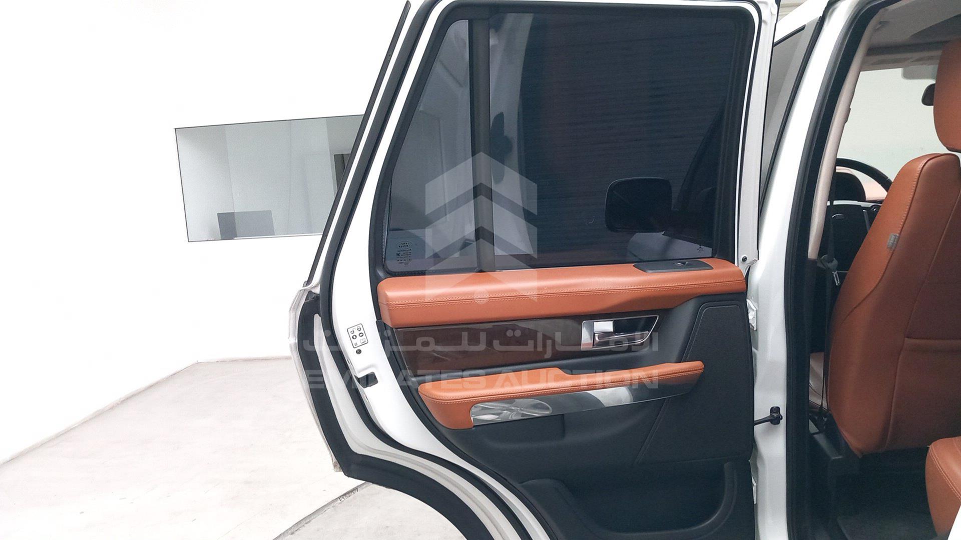 2013 RANGE ROVER SPORT VIN: SALLSAAE4DA766667