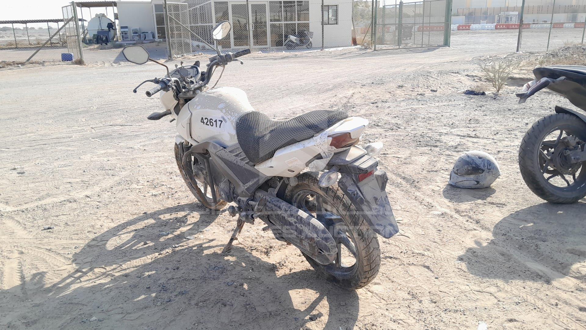 2016 HONDA UNICORN VIN: ME4KC204DG8007683