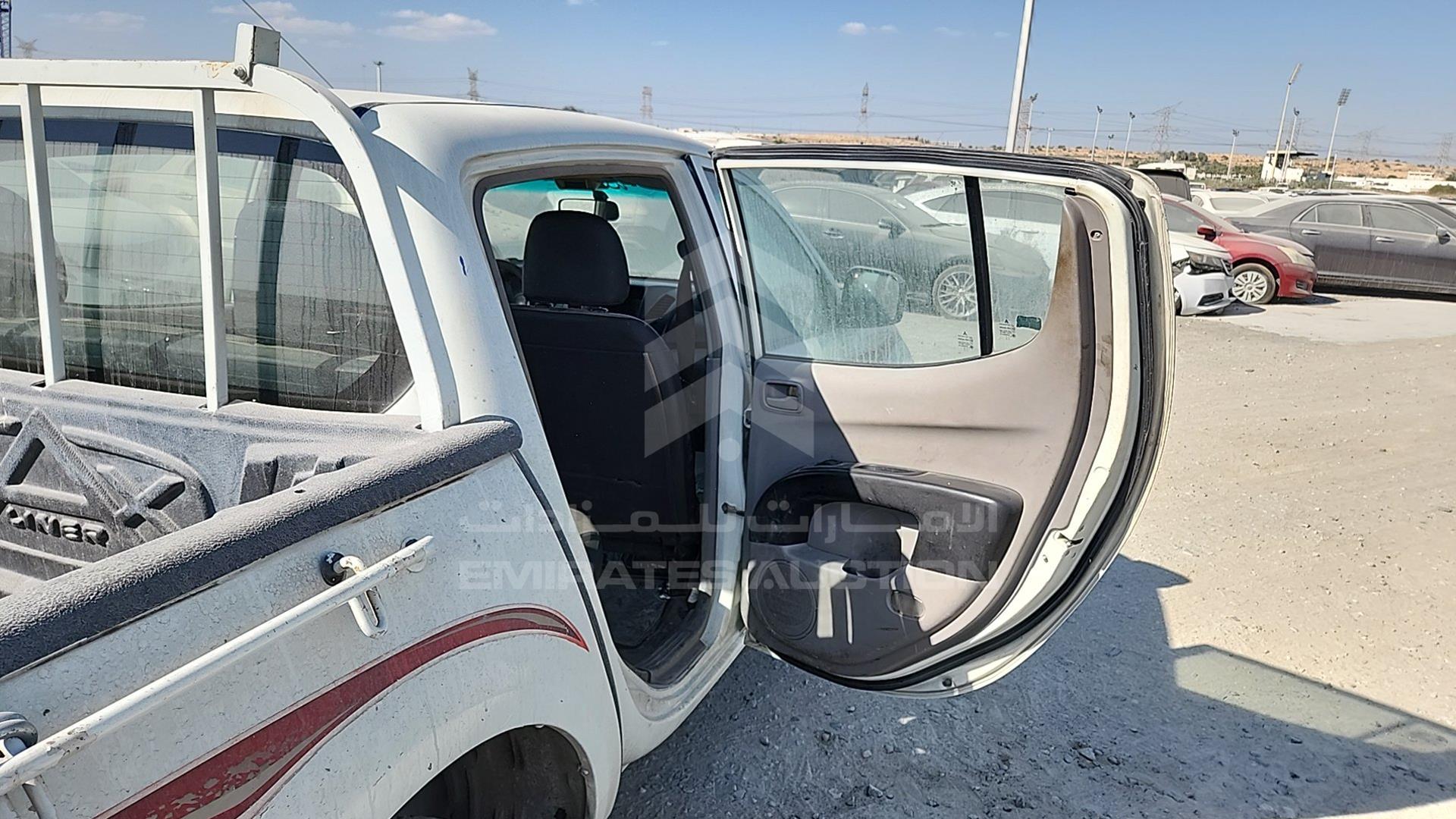 2014 MITSUBISHI L 200 VIN: MMBJNKA50ED004893