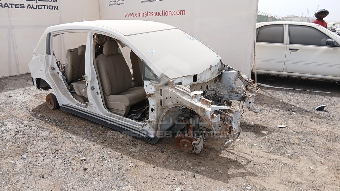2011 Nissan Tiida — Front Right Angle — Photo 8