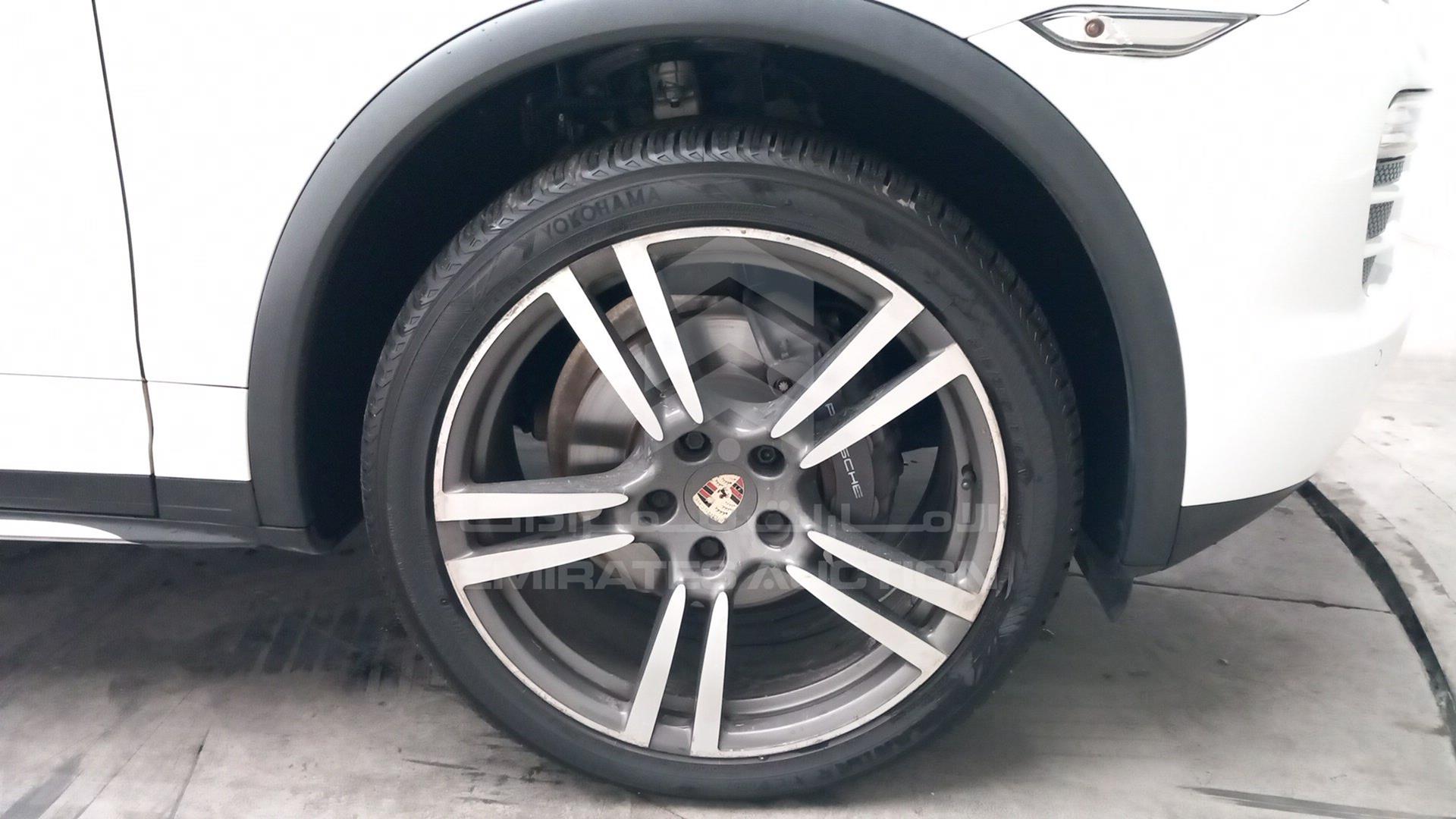 2013 PORSCHE CAYENNE VIN: WP1ZZZ92ZDLA00806