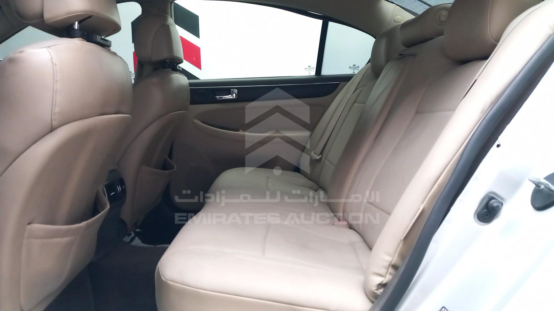 2011 HYUNDAI GENESIS VIN: KMHGC4DF3BU124072