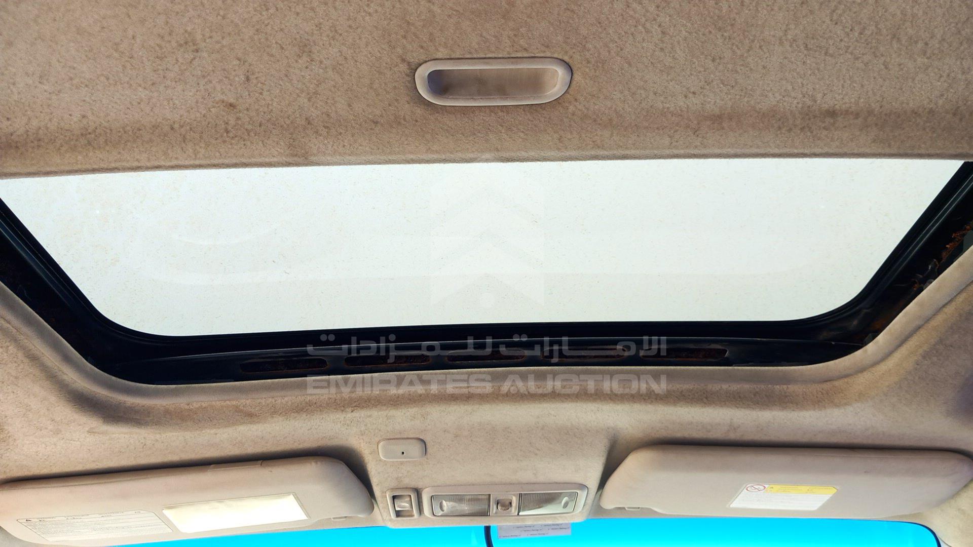 2008 MITSUBISHI PAJERO VIN: JMYLRV93W8J724284