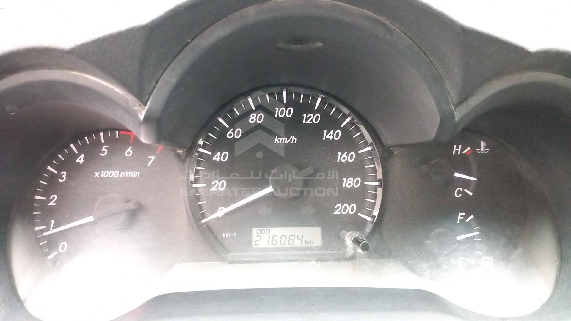 2013 TOYOTA HILUX VIN: MR0FX22G6D1360368