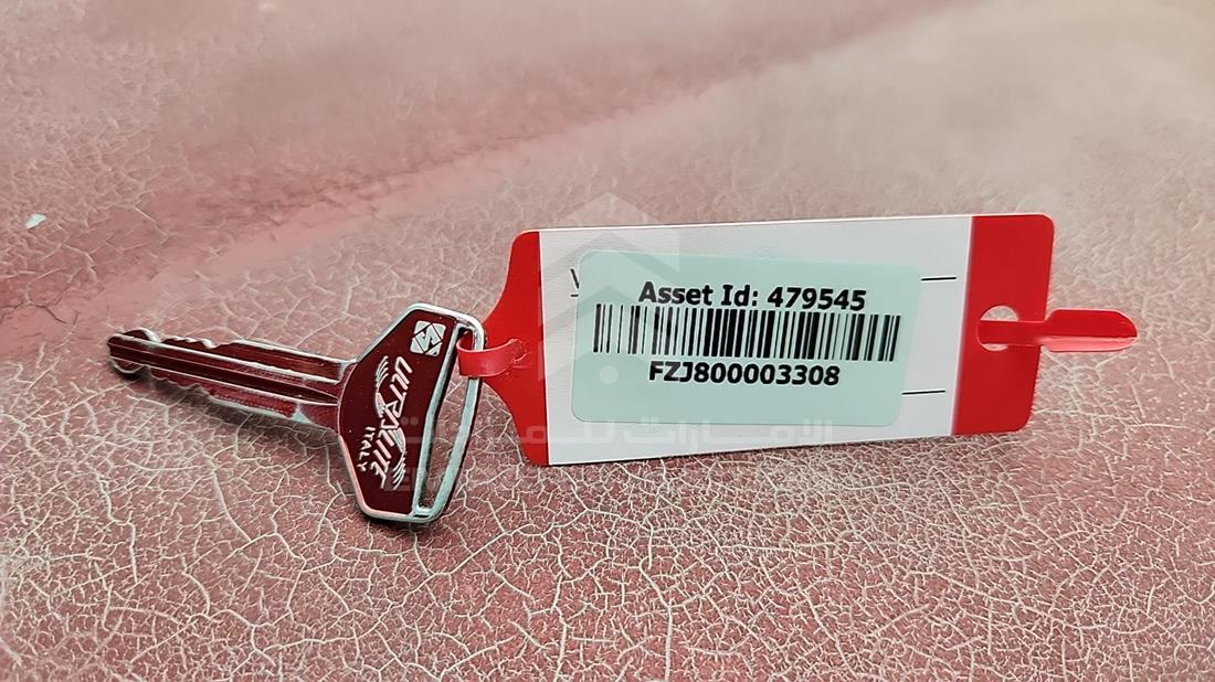 Toyota Land Cruiser — Keys — Photo 6