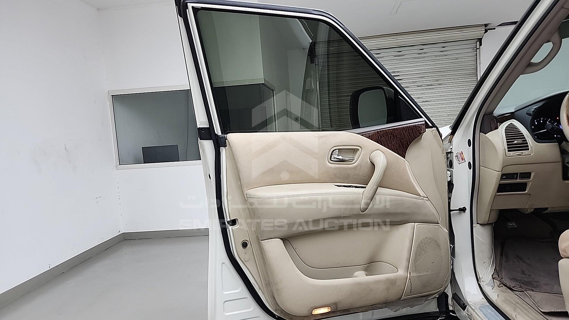 2014 NISSAN PATROL VIN: JN8AY2NY2E9077967