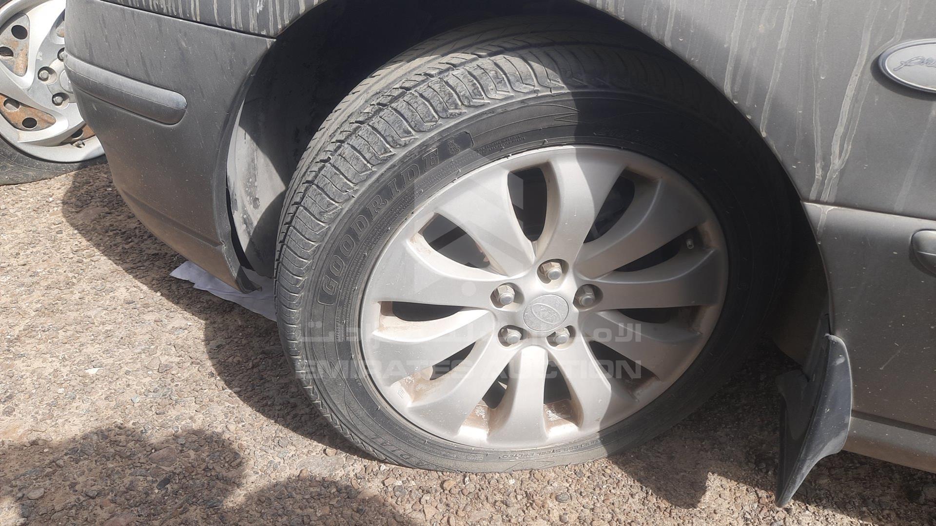 2008 KIA OPIRUS VIN: KNALD225585143298
