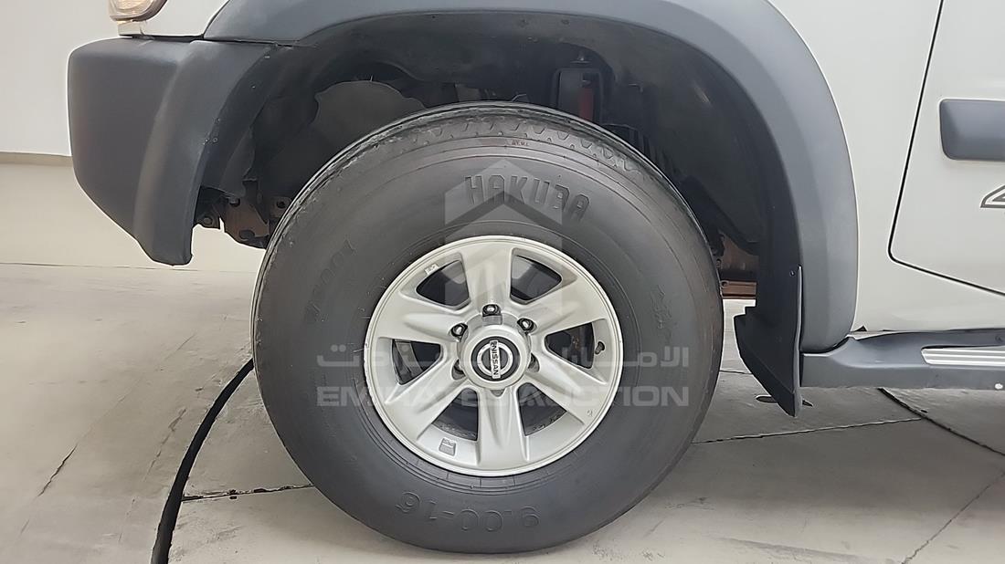 2002 Nissan Patrol — Front Left Tyre — Photo 33