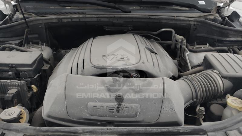 1C4SDJDTXFC864276 Auction: EmiratesAuction Lot: 405557 1C4SDJDTXFC864276 Dodge Durango 2015 WHITE Photo 26