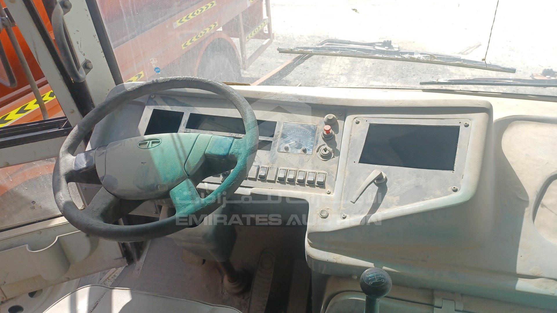 2014 TATA LPT1615TC VIN: MAT449253E0L00748