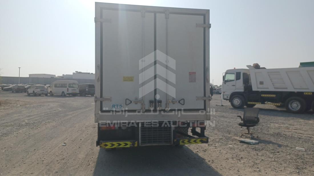2020 Mitsubishi Canter — Rear View — Photo 8