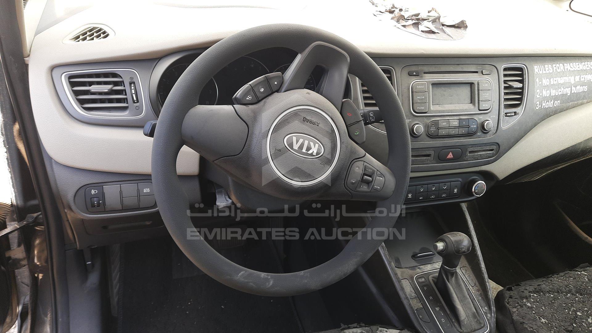 2016 KIA CARENS VIN: KNAHT8116G7114857