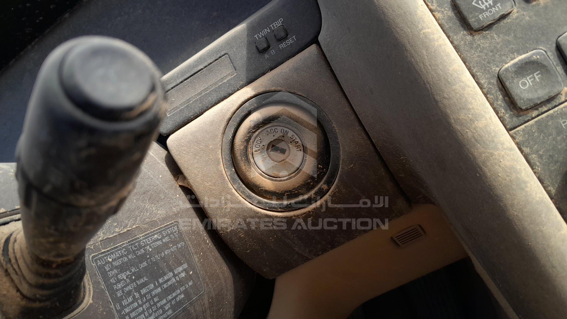 0 LEXUS --- VIN: JT8UF11E4N0114587