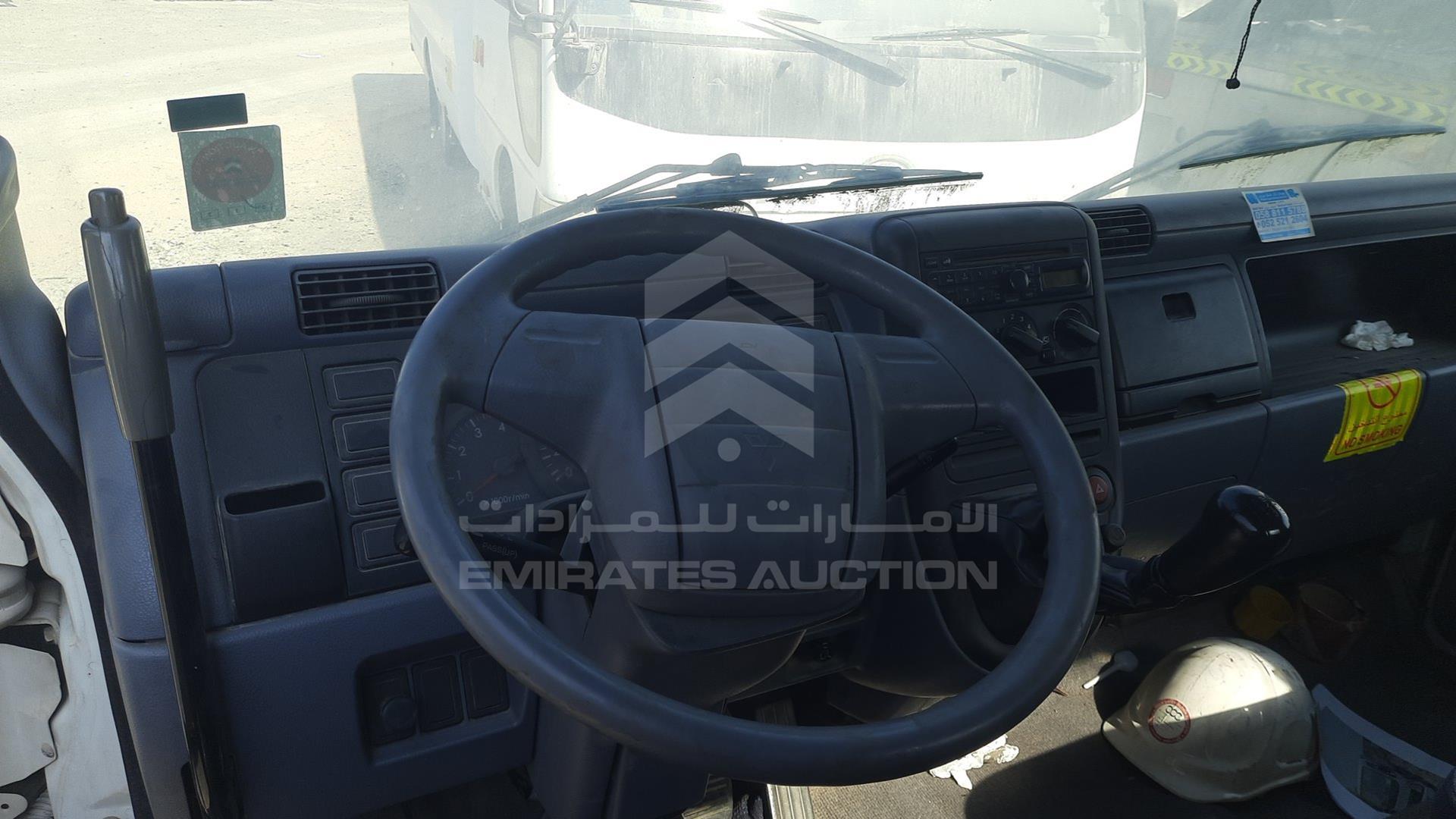 2015 MITSUBISHI CANTER VIN: JL7B6C2P2FK005980