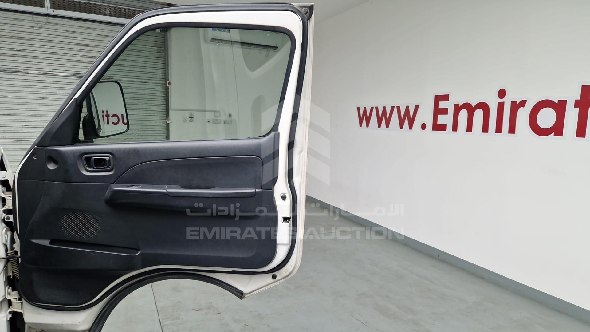 2010 NISSAN URVAN VIN: JN6AE54SXAX020664