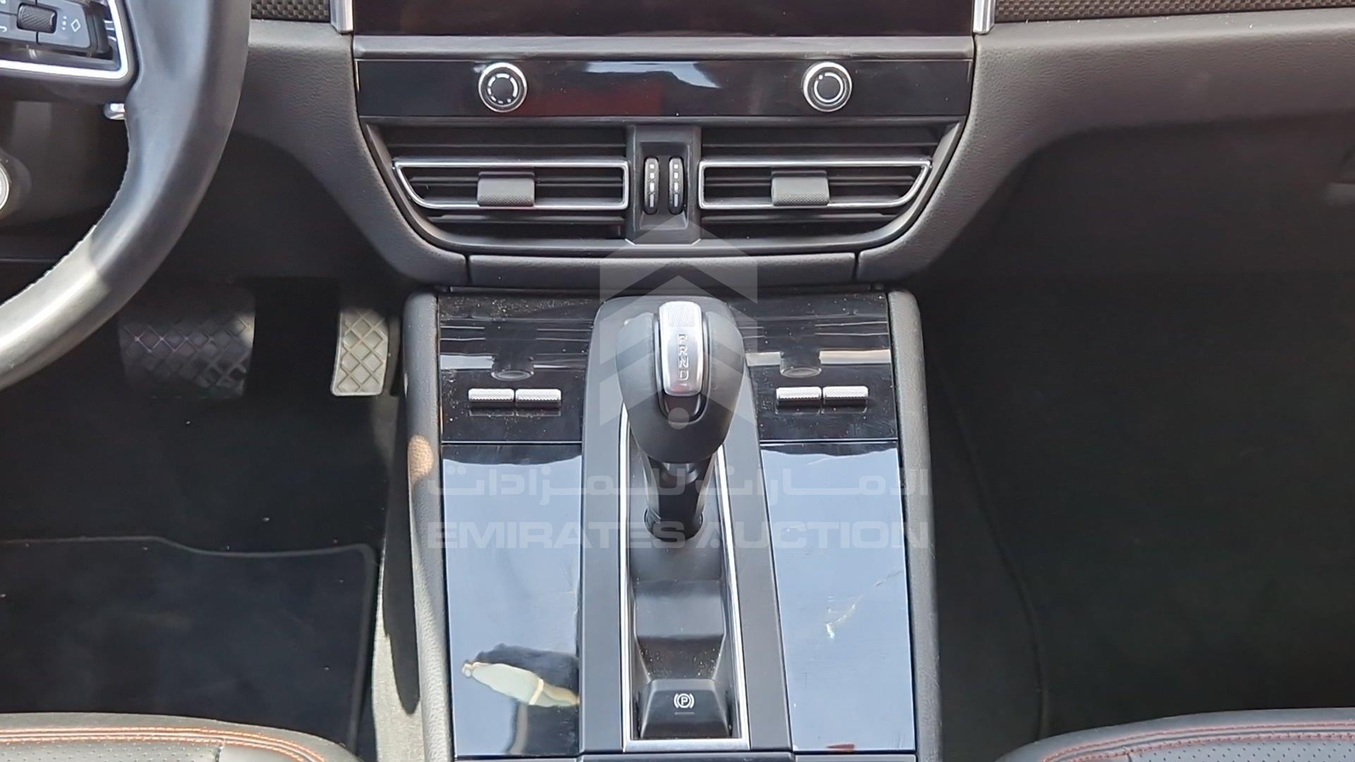 2022 PORSCHE MACAN S VIN: WP1AG2A59NLB20051