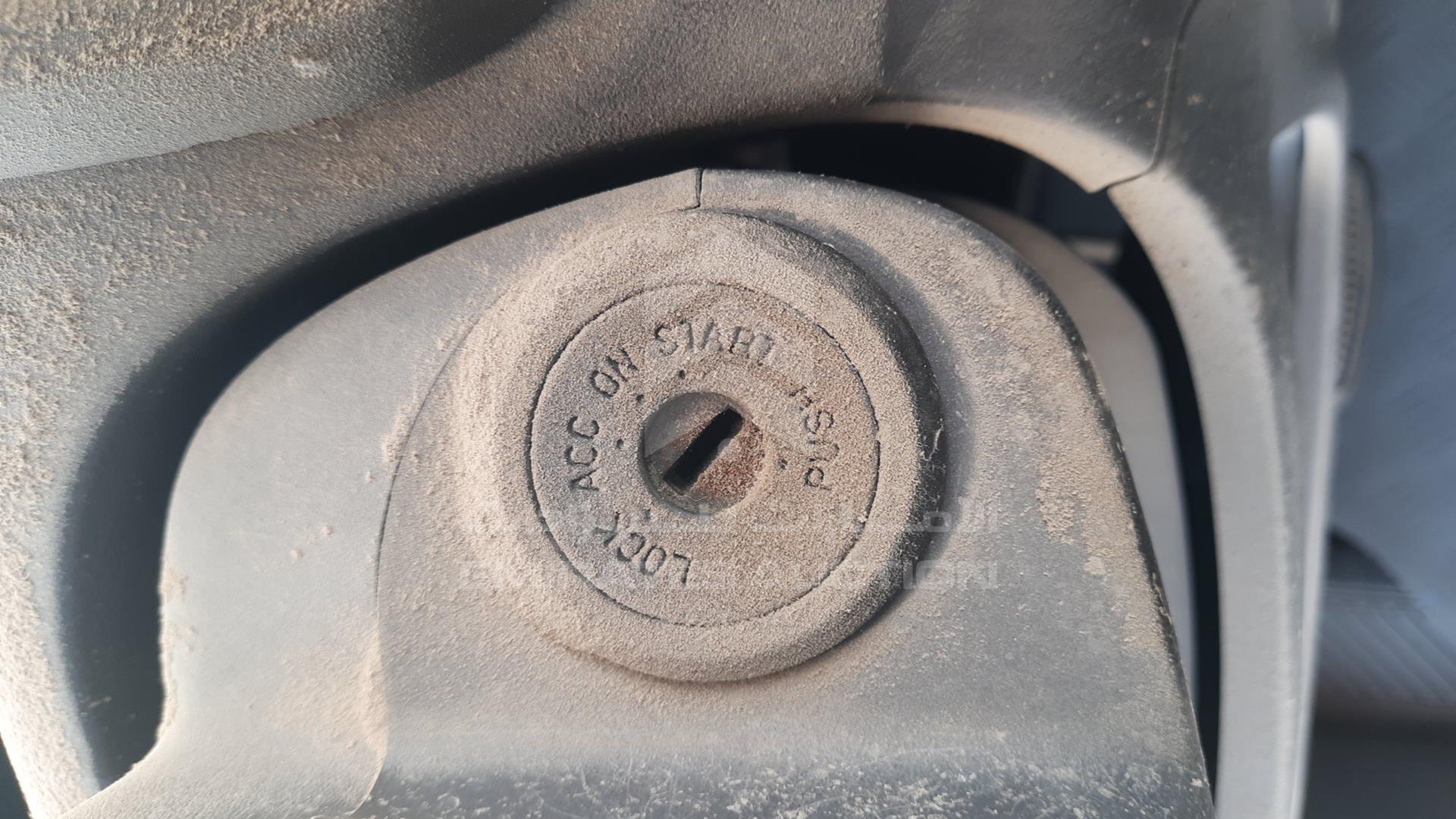 2005 HYUNDAI MATRIX VIN: KMHPM81D55U215226