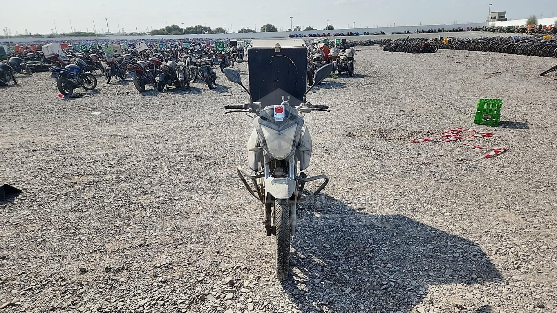0 SANYA UF VIN: LK1PCKL93M1000147