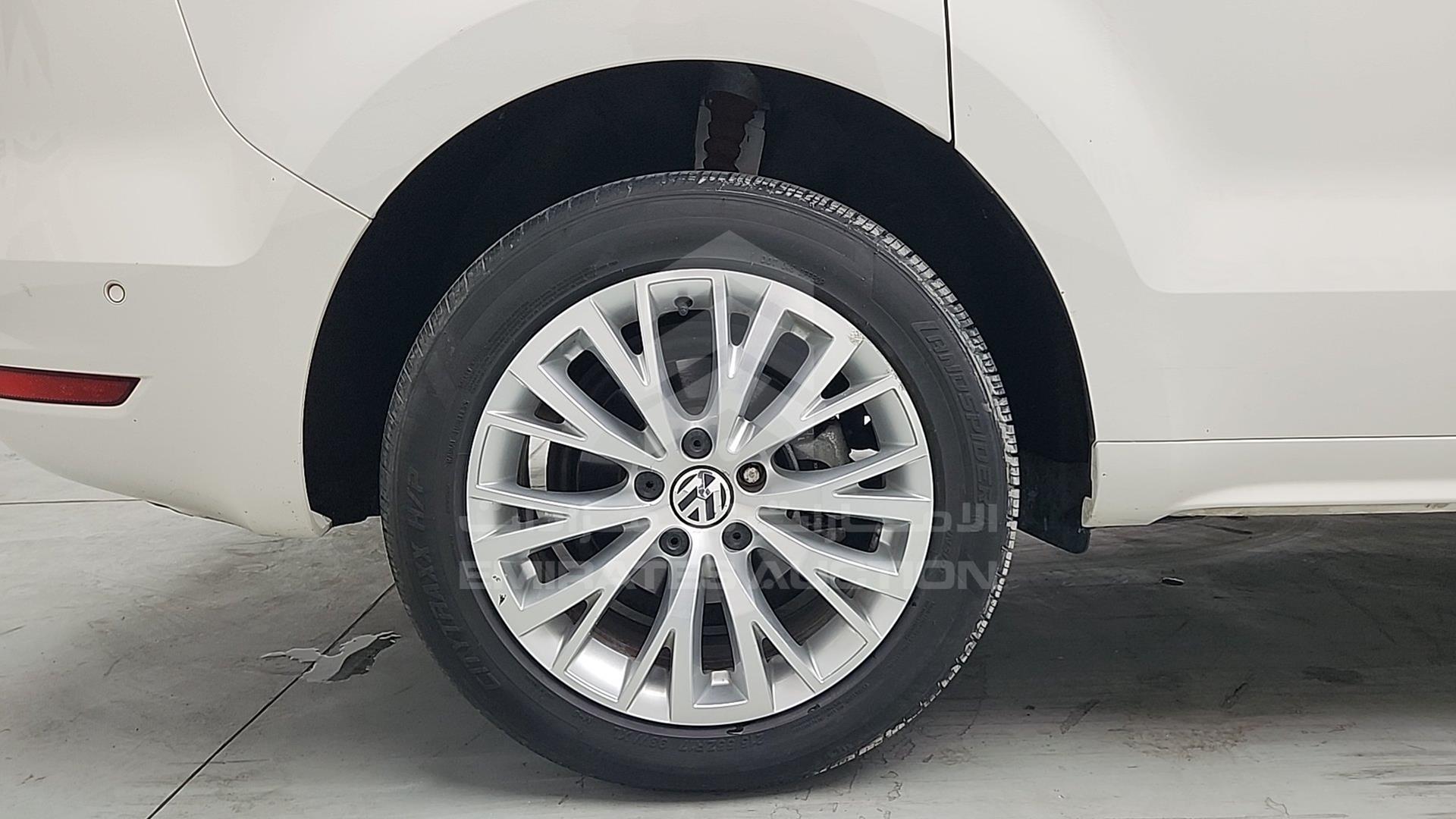2016 VOLKSWAGEN SHARAN VIN: WVWZZZ7NZEV032244