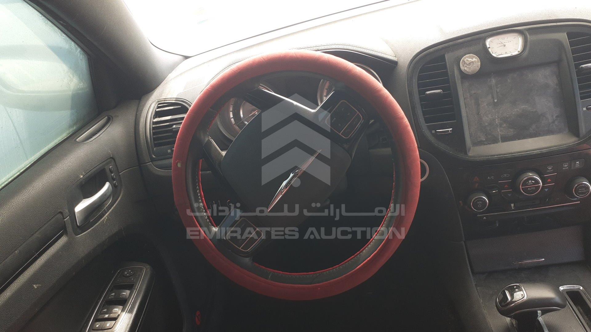 2014 CHRYSLER 300 VIN: 2C3CCAAG1EH264857