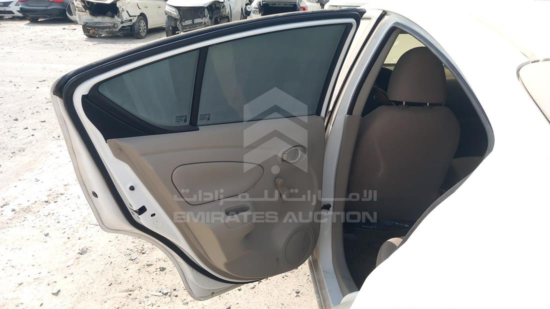 نيسان صني 2024 — الباب الخلفي الأيسر — صورة 19
