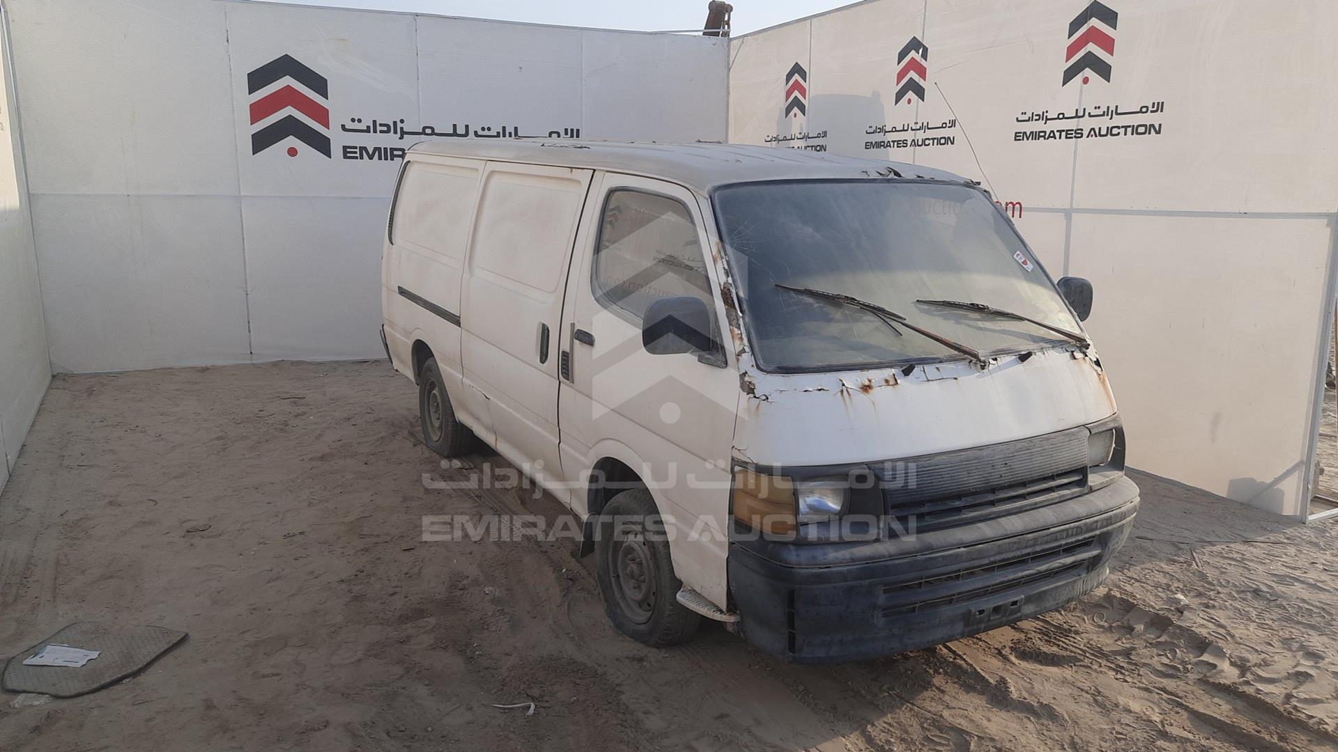 1996 TOYOTA HIACE VIN: RZH1130020949