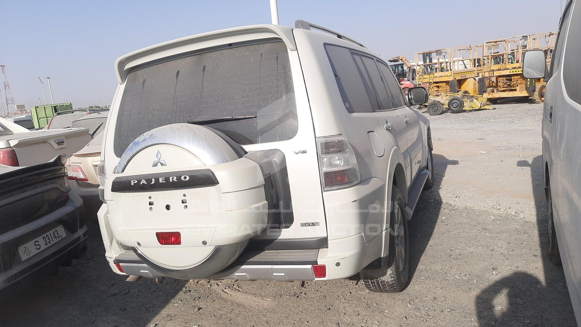 2013 MITSUBISHI PAJERO VIN: JMYLRV95WDJ704832