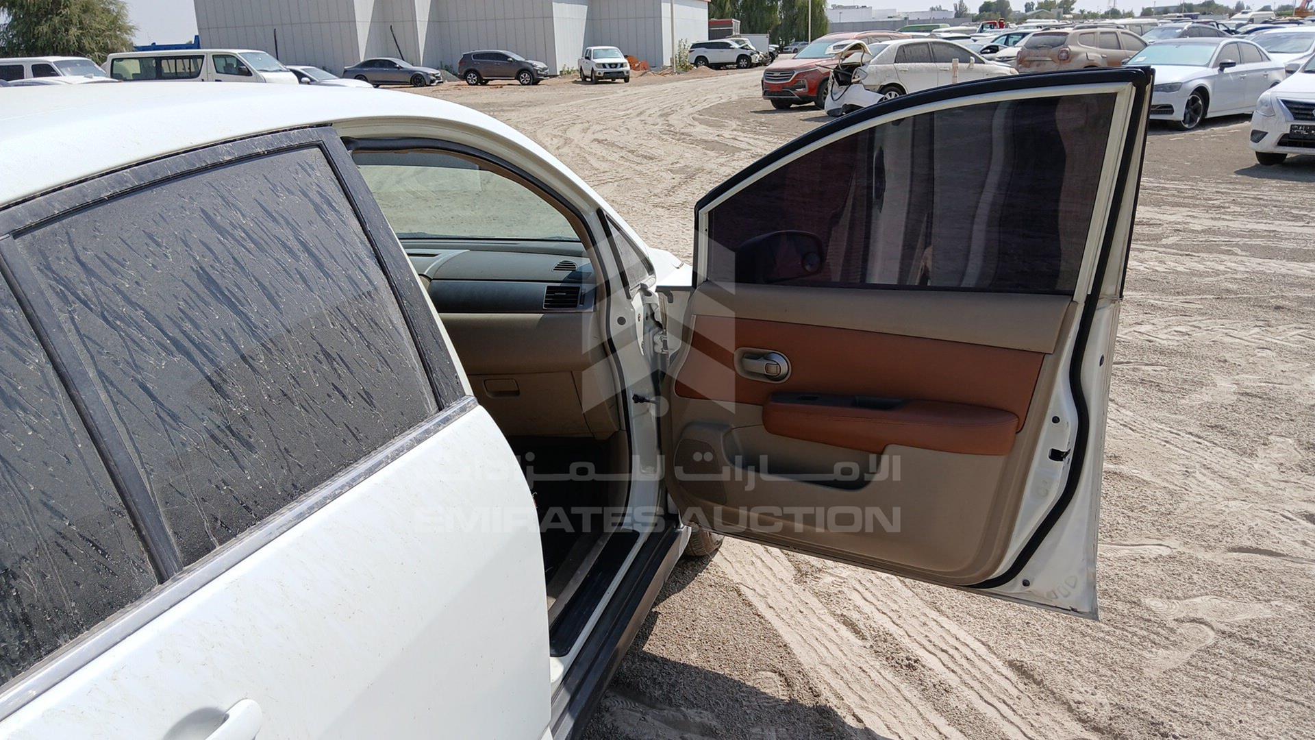 2008 NISSAN TIIDA VIN: JN1CC11C38T018198