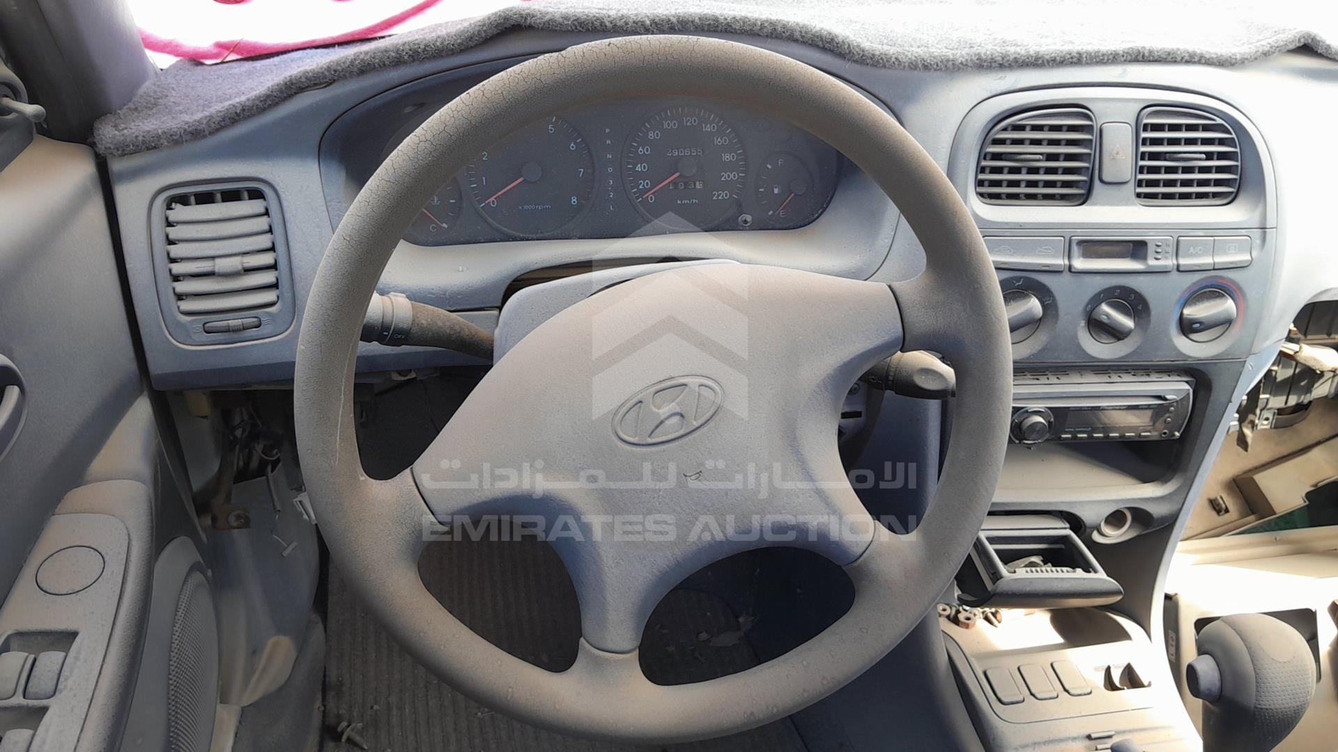 2000 HYUNDAI SONATA VIN: KMHEM41BPYA264462