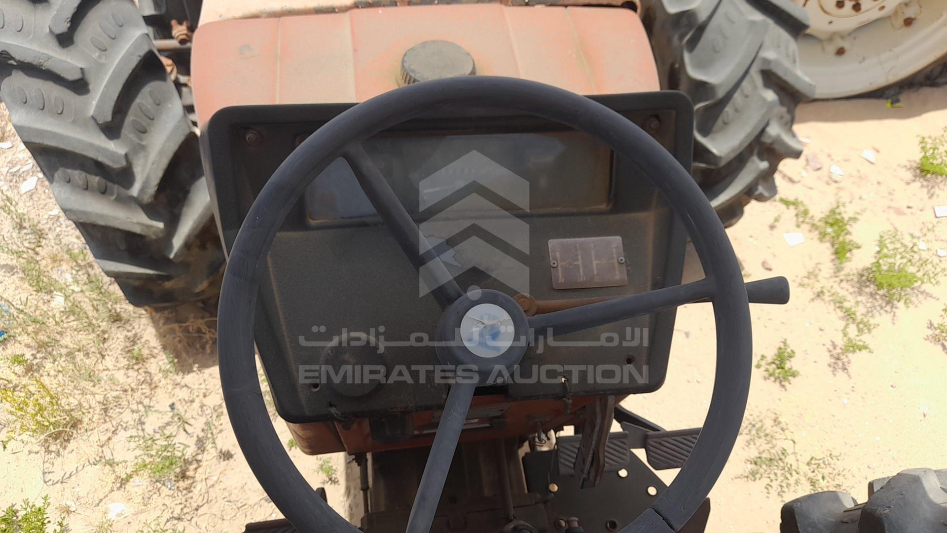 0 TRACTOR --- VIN: 001117859